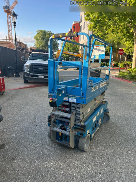 2019 Genie GS-1930 Half Height Swing Gate, 800W Inverter