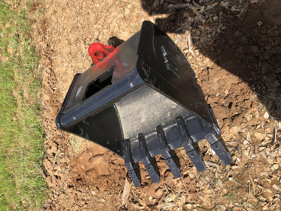 2019 Takeuchi TB260 Canopy, Standard Blade, Auxiliary hydraulics Manual QC, Hydraulic thumb, 12" ,18", 24" Bucket