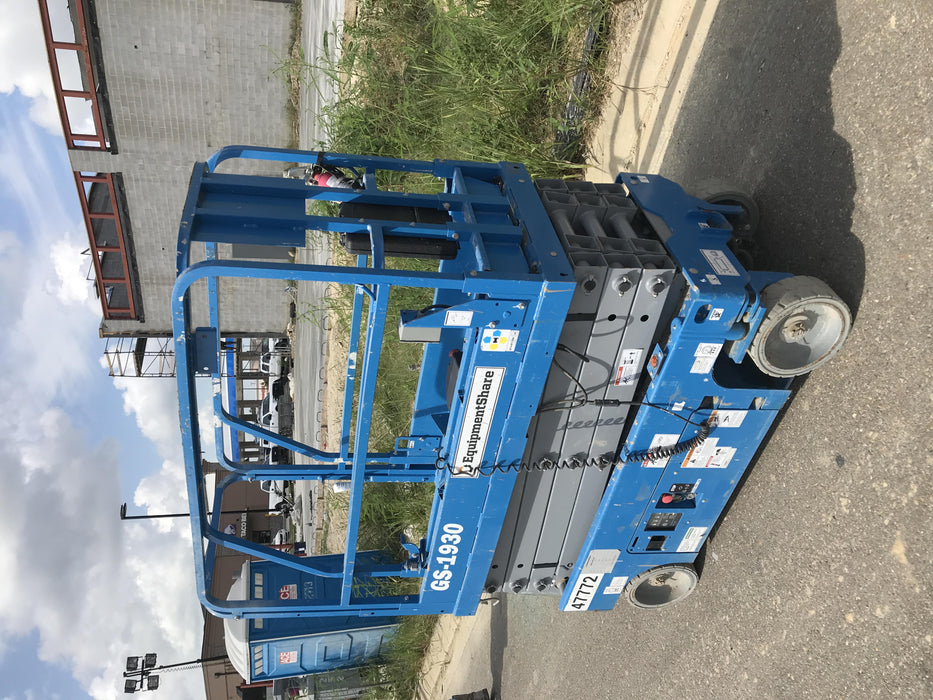 2019 Genie GS-1930 Fixed Rails with Chain Entry