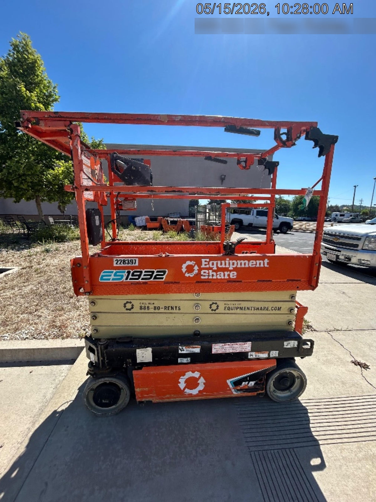 2022 JLG ES1932