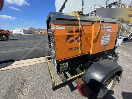 2021 Lincoln Electric Vantage 322 Vantage 322 Ready Pak 3 w/ Decals, ORANGE (includes trailer, cable rack, fender light kit) NO Telematics