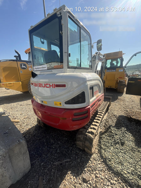 2022 TAKEUCHI TB235-2CR