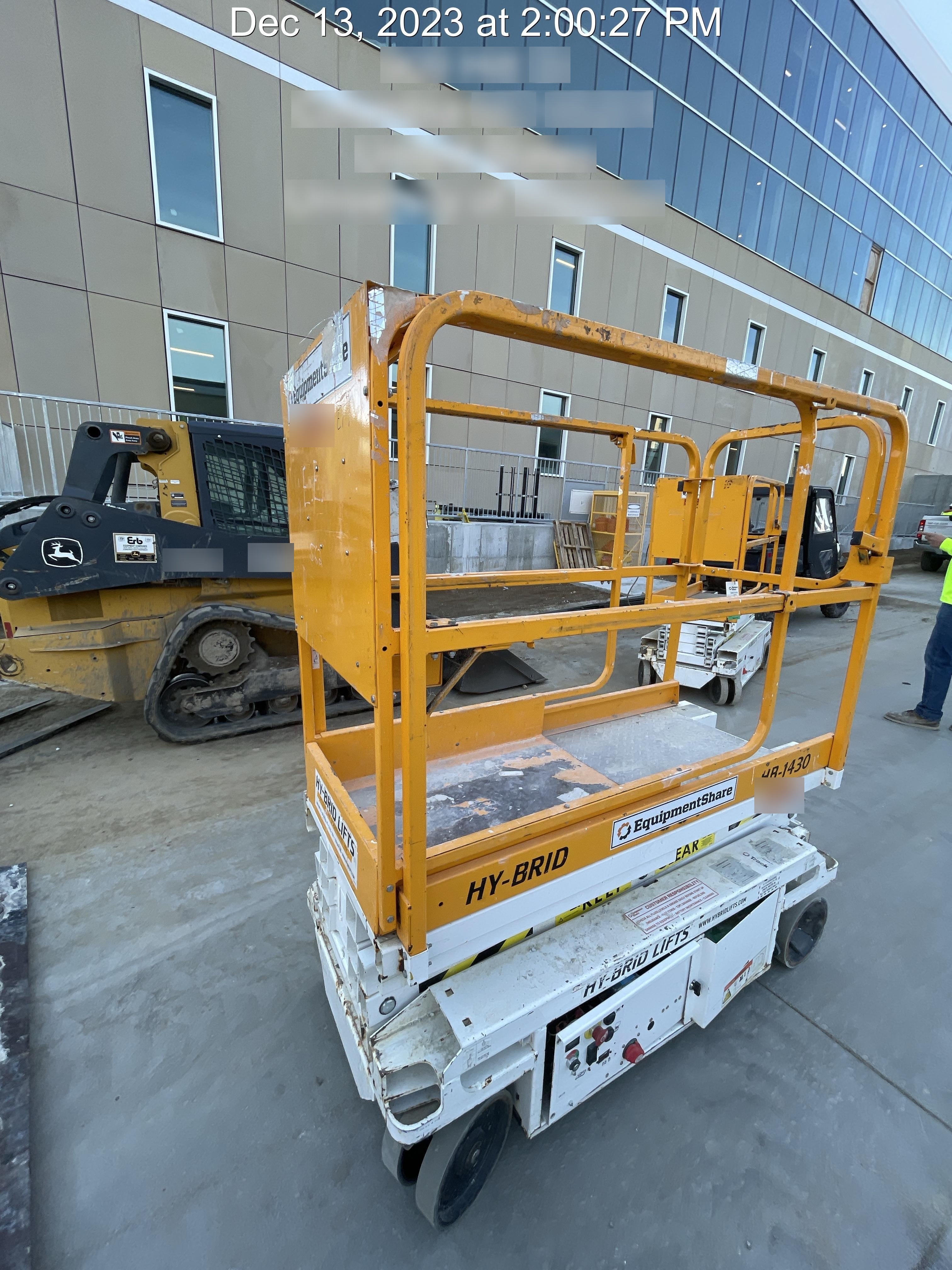 Custom Equipment HB-1430 <ul>
 <li>Hy-Brid Scissor Lift</li>
  <li>Platform capacity up to 670 lbs.</li>
  <li>Working height up to 20 ft</li>
  <li>Weighs under 1,700 lbs.</li>
  <li>Non-marking wheels </li>
</ul>