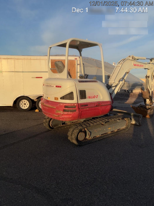 2020 TAKEUCHI TB235-2R