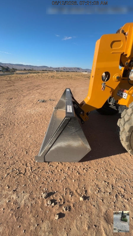 2025 JLG 1001100823