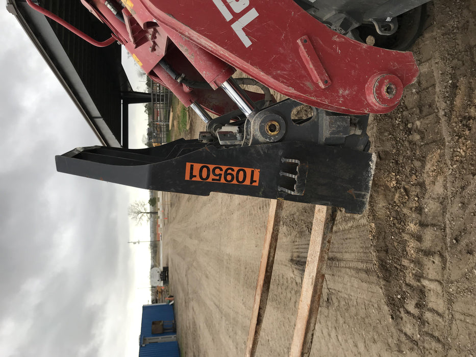 2020 EMKAY 48" Pallet Forks - Emkay