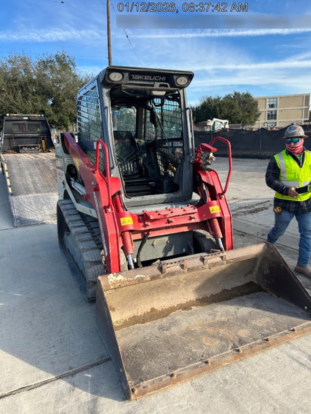2023 TAKEUCHI TL8R2-CR