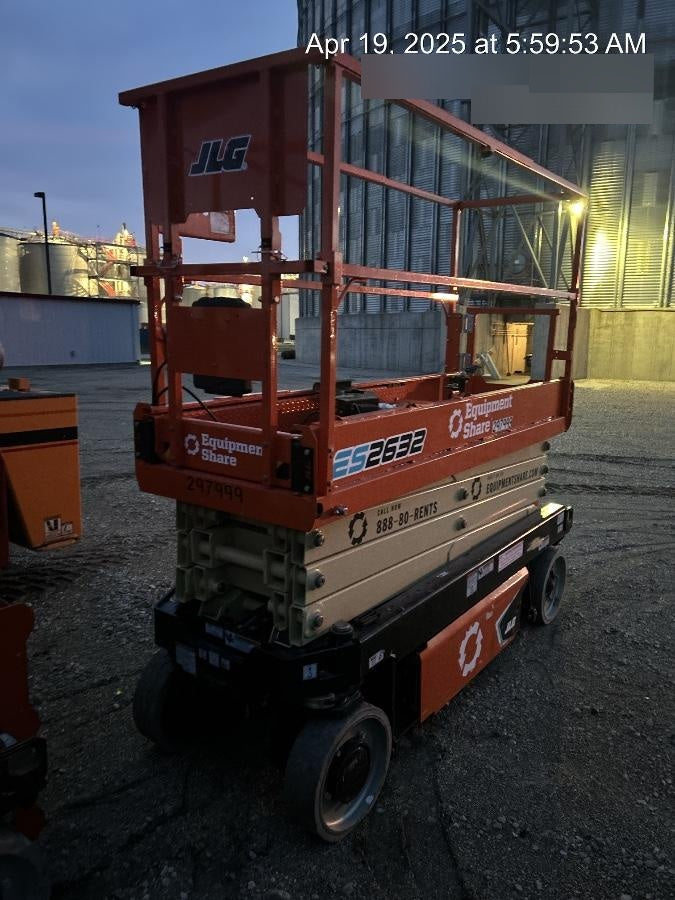 2023 JLG ES2632