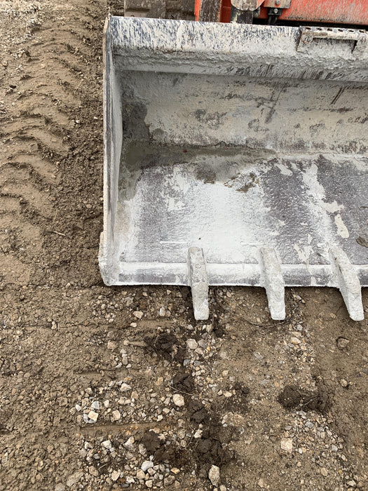 2019 Kubota SVL95-2S Cab/Heat/Air, Standard Tracks, Standard Flow, Hydraulic QC 80" HD w/ Smooth Cutting Edge