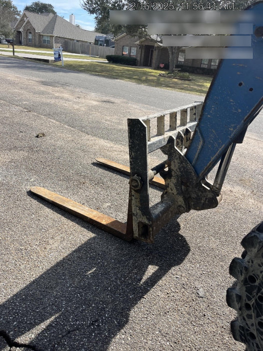 2017 Genie GTH-844 Diesel Engine, Solid Tires, 60" Carriage, Open ROPS