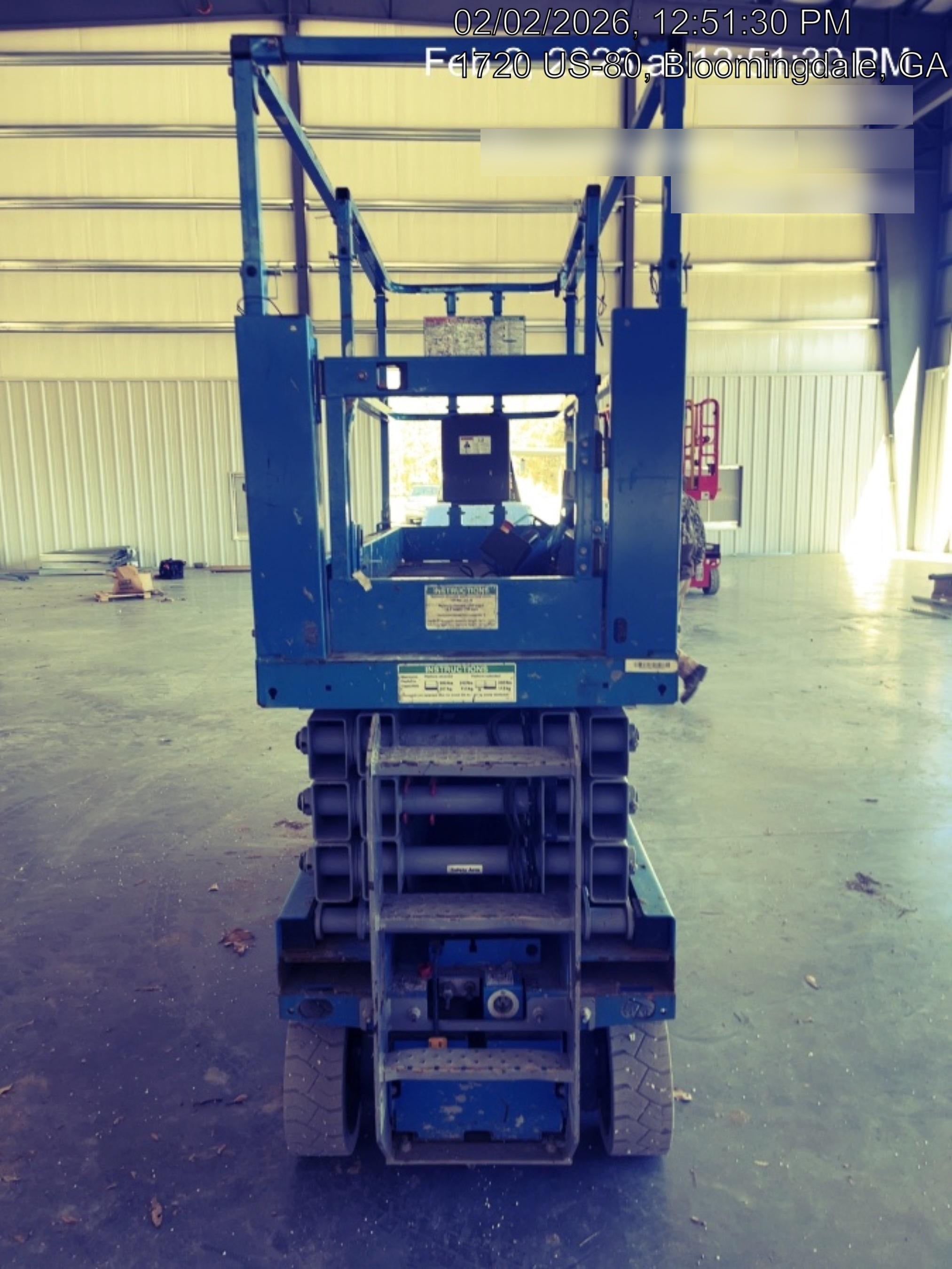 2019 Genie GS-2632 Folding rails with half height swing gate