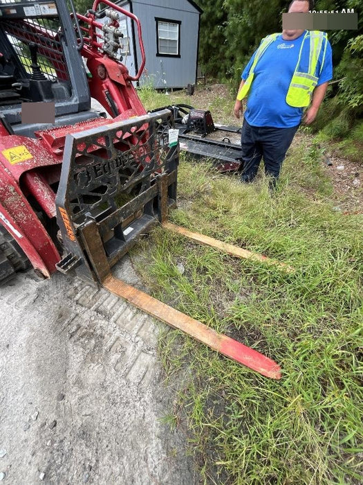 2020 PALADIN 48" Pallet Forks - Paladin