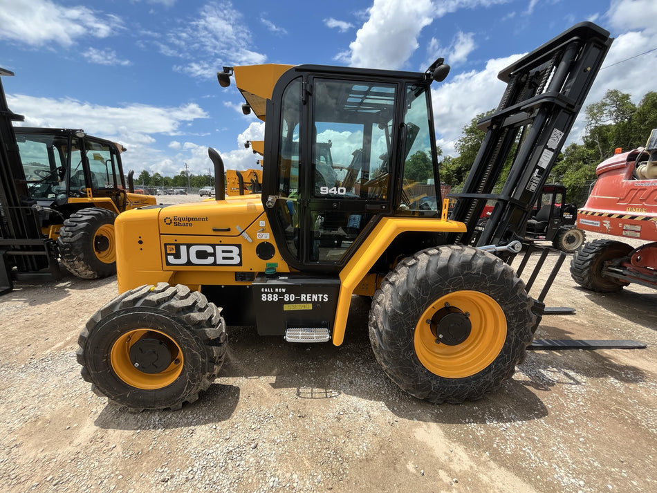 2025 JCB 940-4