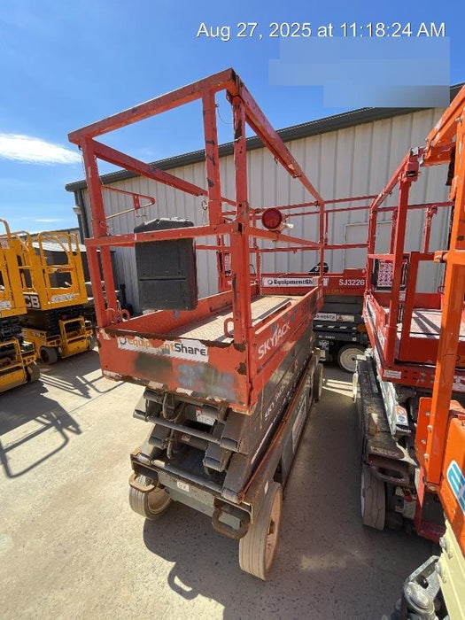 2018 Skyjack SJIII-3226 Skyjack SJIII3226 Scissor Lift w/Trojan Batteries