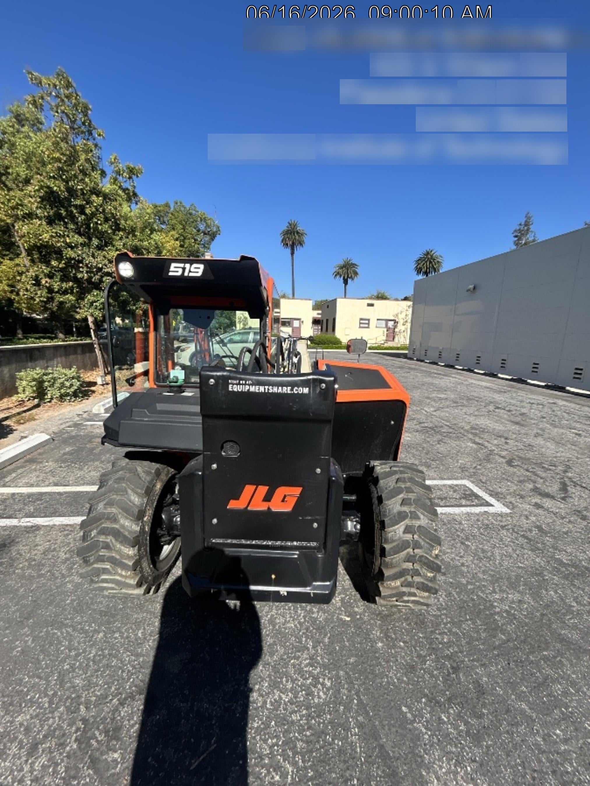 2025 JLG 519