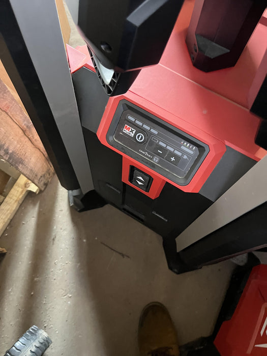 2022 MILWAUKEE MXF041-1XC