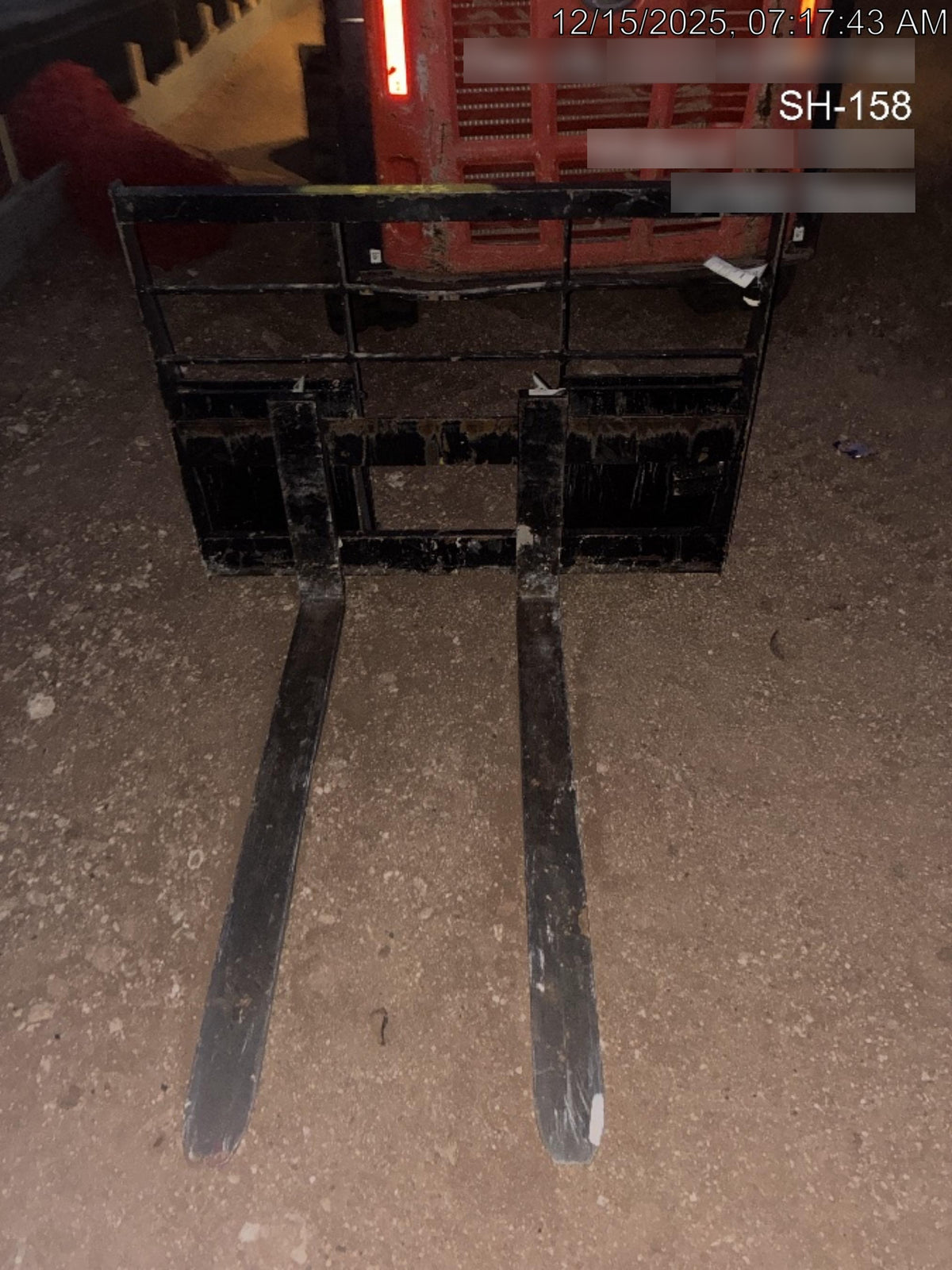 2025 ARROW MATERIAL HANDLING 48" Pallet Forks - Arrow