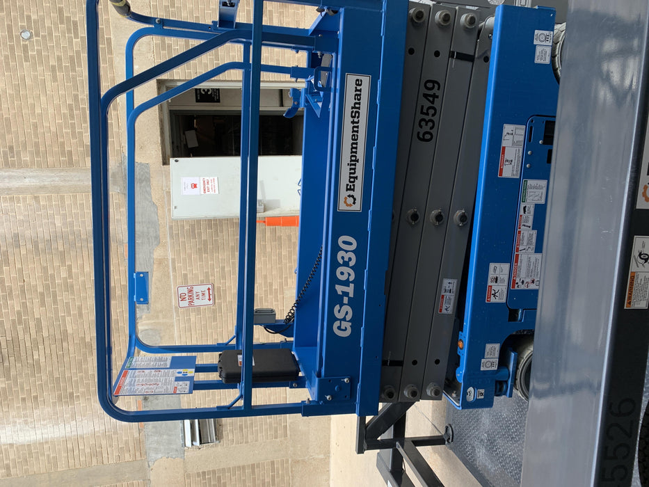 2020 Genie GS-1930 Solid Non Marking Tires, Beacon, Folding rails with half height swing gate