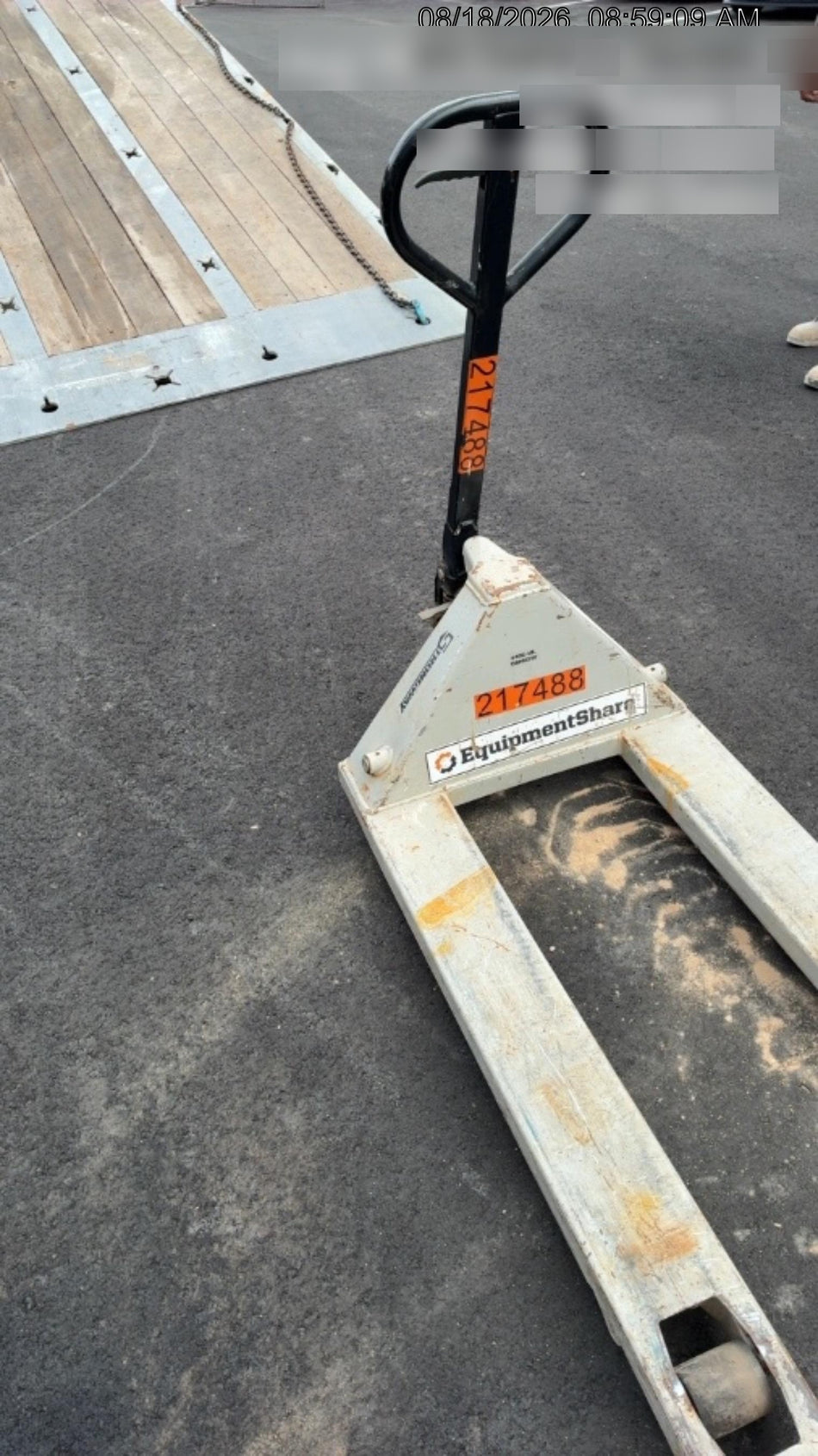 2022 ROUGHNECK 5,500lb Manual Pallet Jack - Roughneck