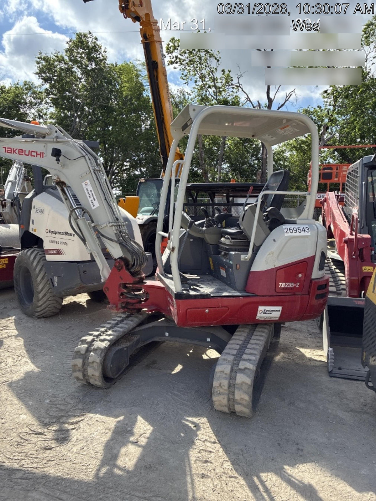 2022 TAKEUCHI TB235-2R