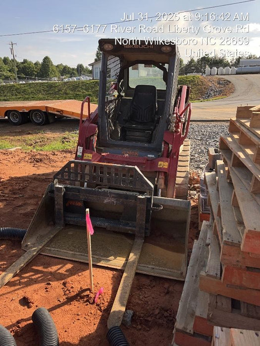 2025 JOHN DEERE 48" Pallet Forks - John Deere