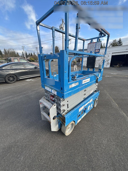 2020 Genie GS-1930 Solid Non Marking Tires, Beacon, Folding rails with half height swing gate, 800W Inverter