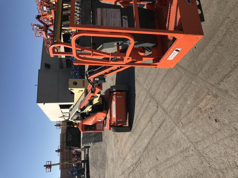 2019 JLG E400AJPN