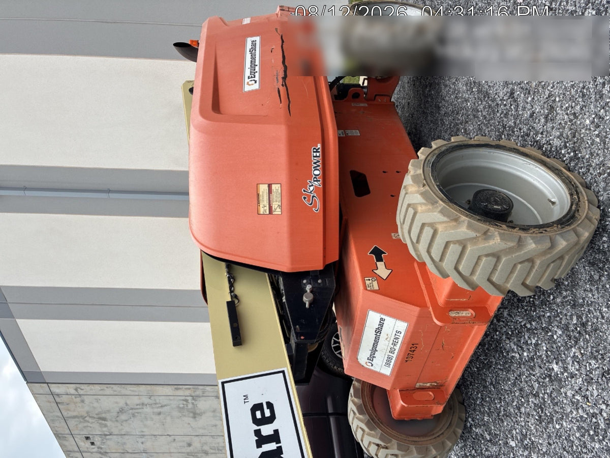 2021 JLG 600S
