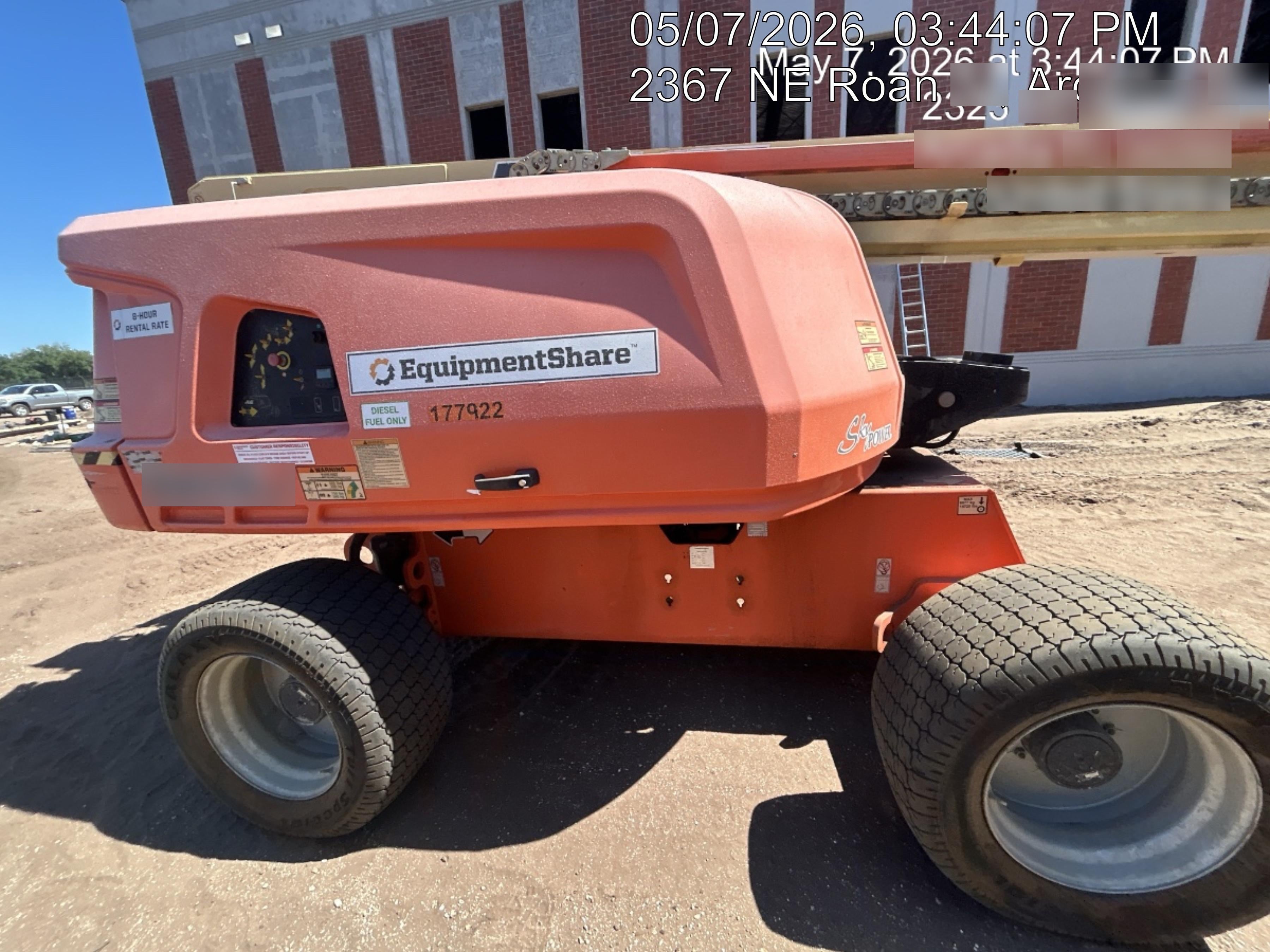 2021 JLG 660SJ