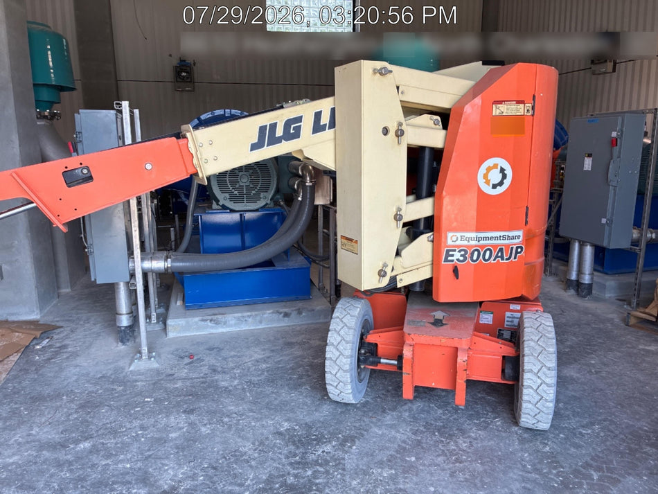 2019 JLG E300AJP