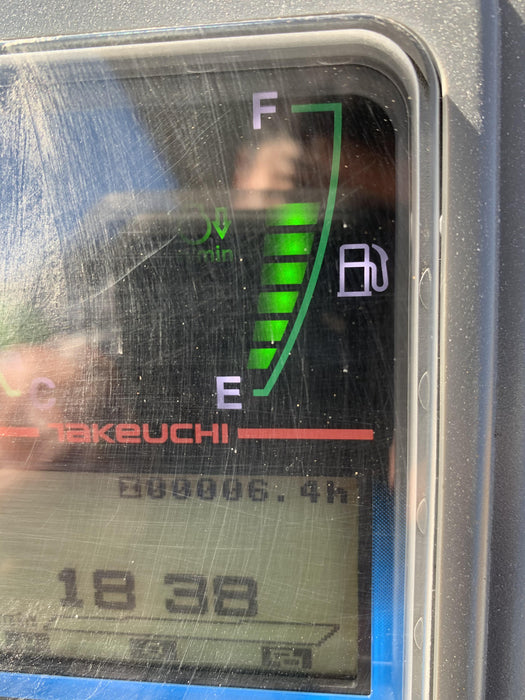 2021 TAKEUCHI TB235-2R