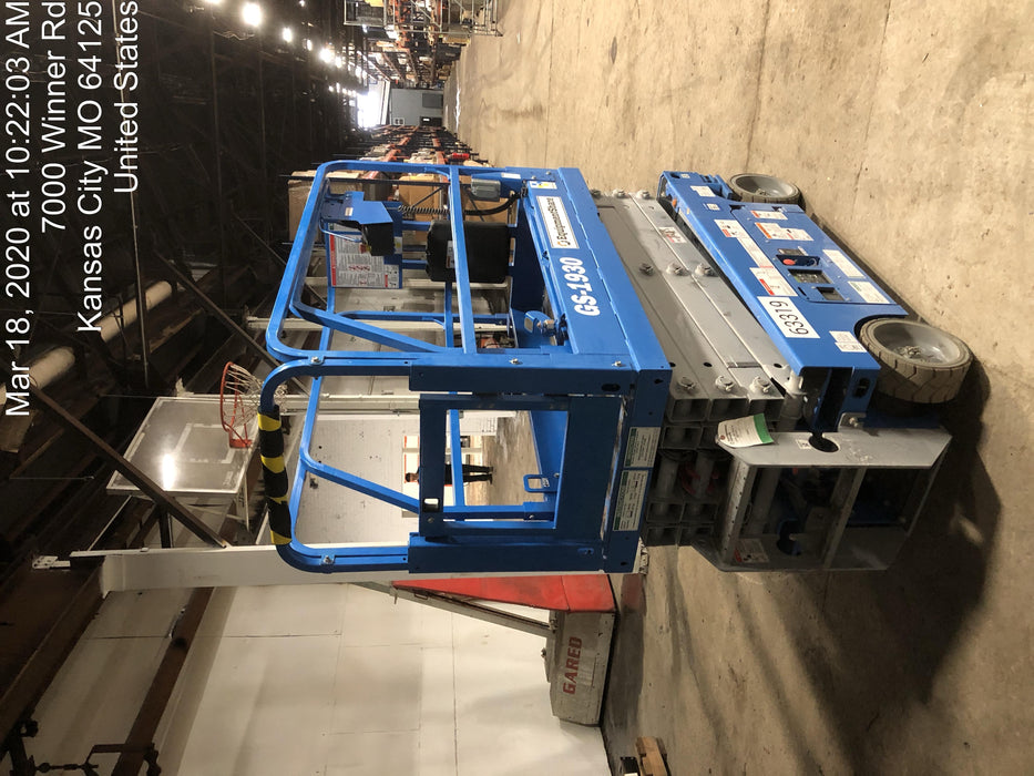 2020 Genie GS-1930 Solid Non Marking Tires, Beacon, Folding rails with half height swing gate