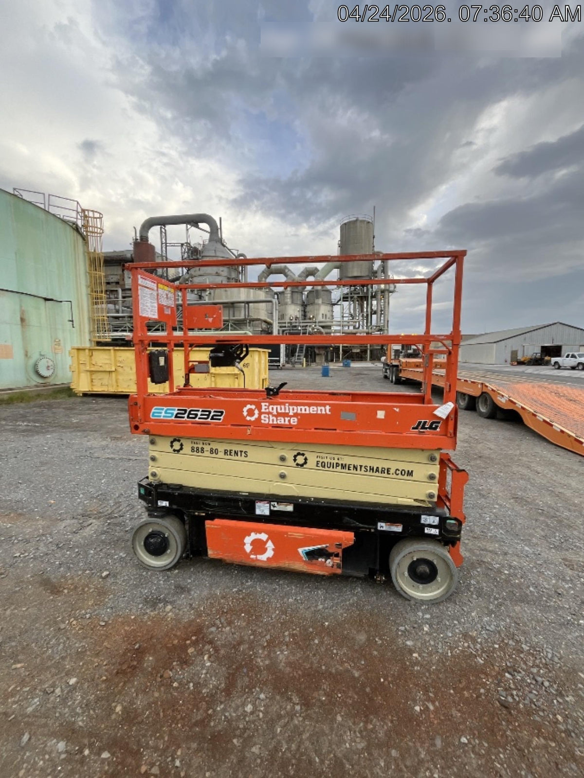 2022 JLG ES2632