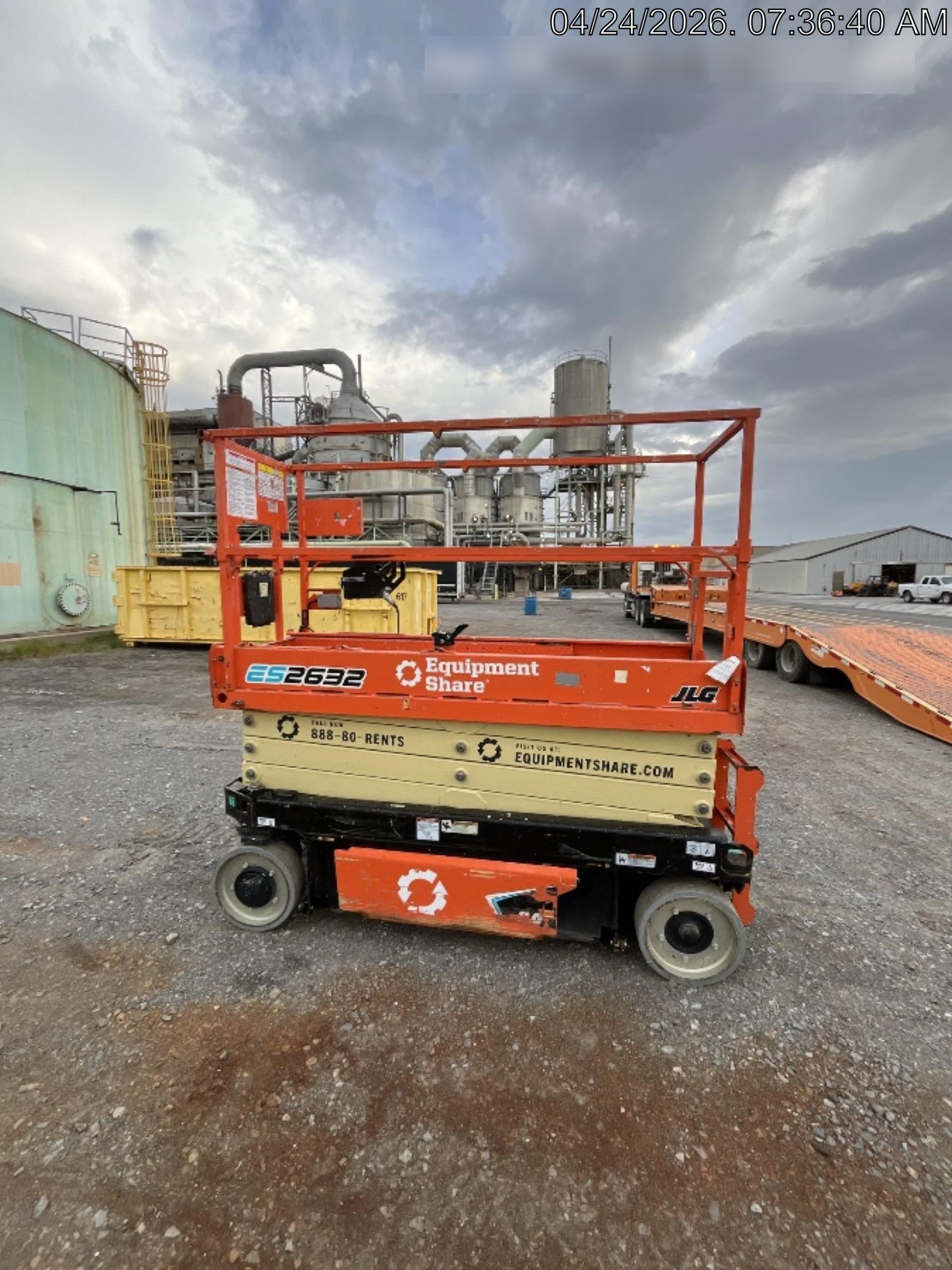 2022 JLG ES2632