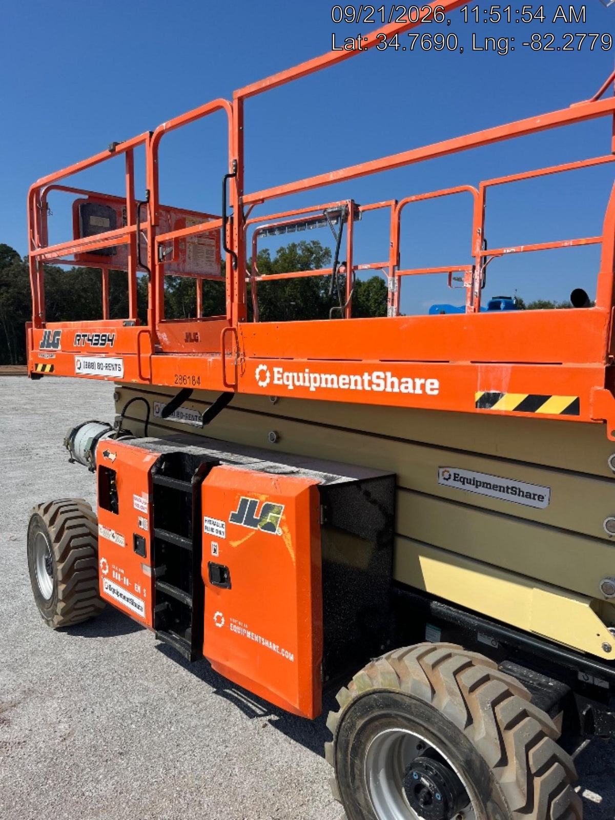 2022 JLG RT4394