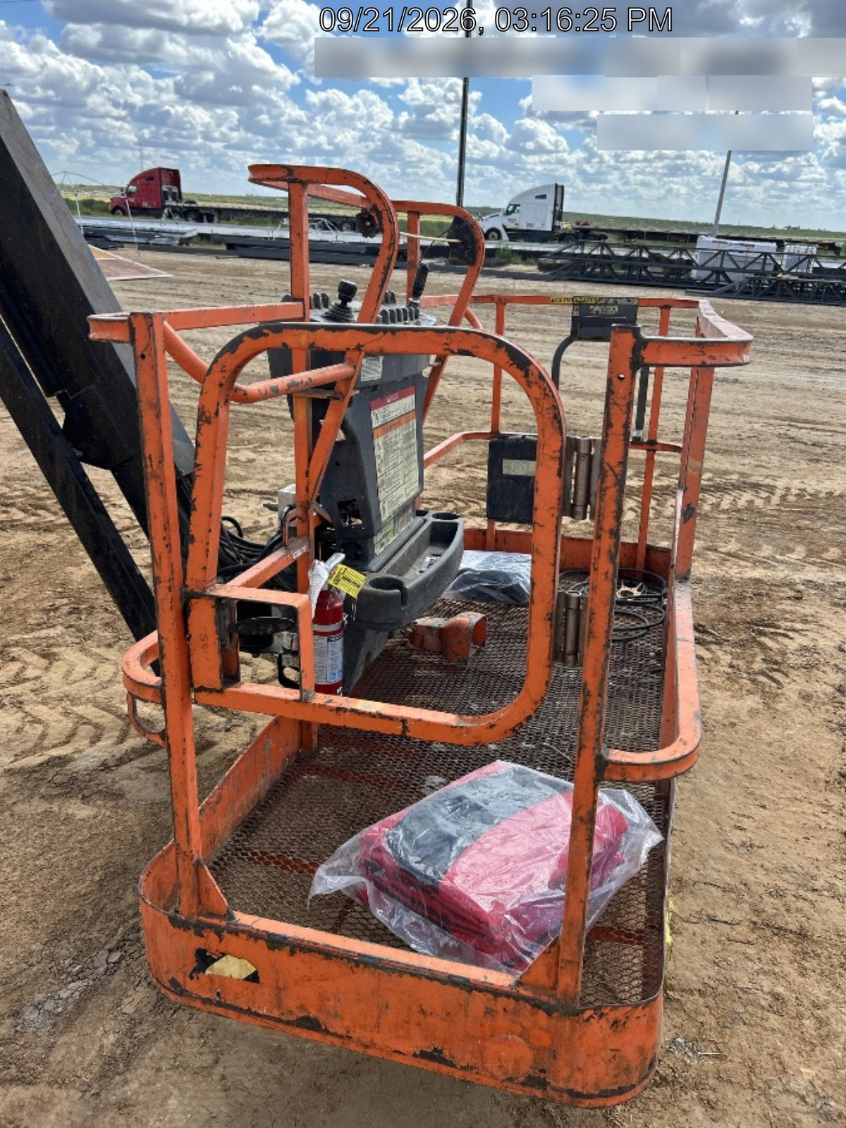 2023 JLG 860SJ