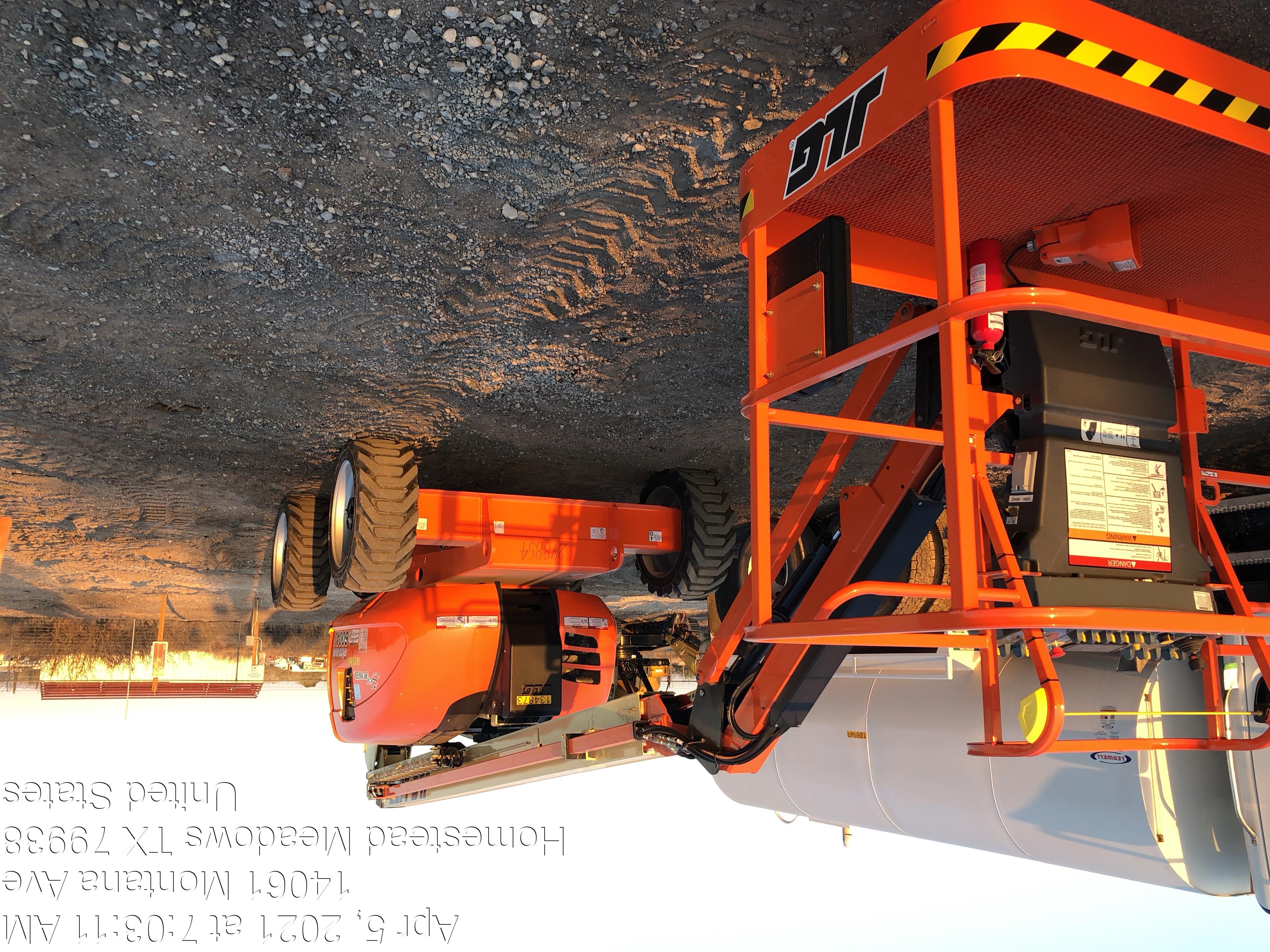2021 JLG 600AJ