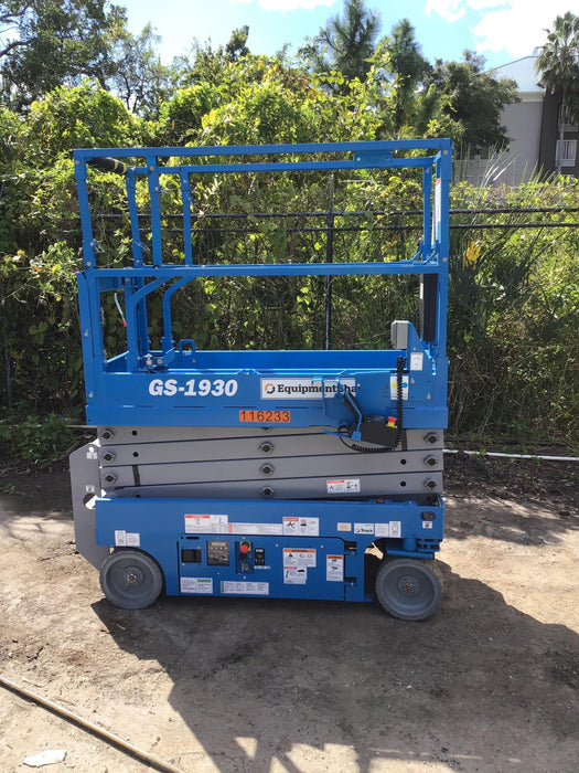 2020 Genie GS-1930 Solid Non Marking Tires, Beacon, Folding rails with half height swing gate