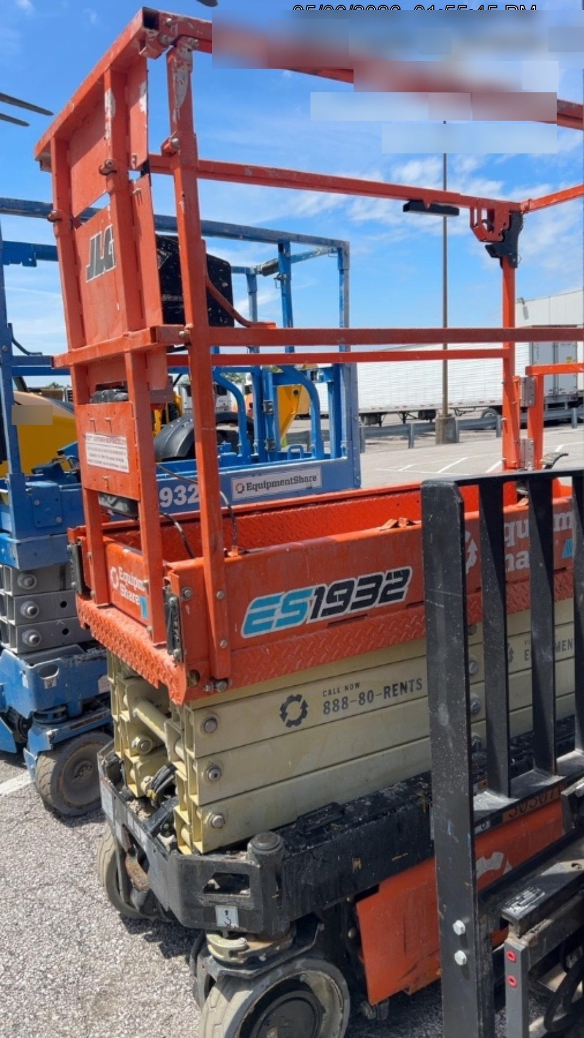 2023 JLG ES1932