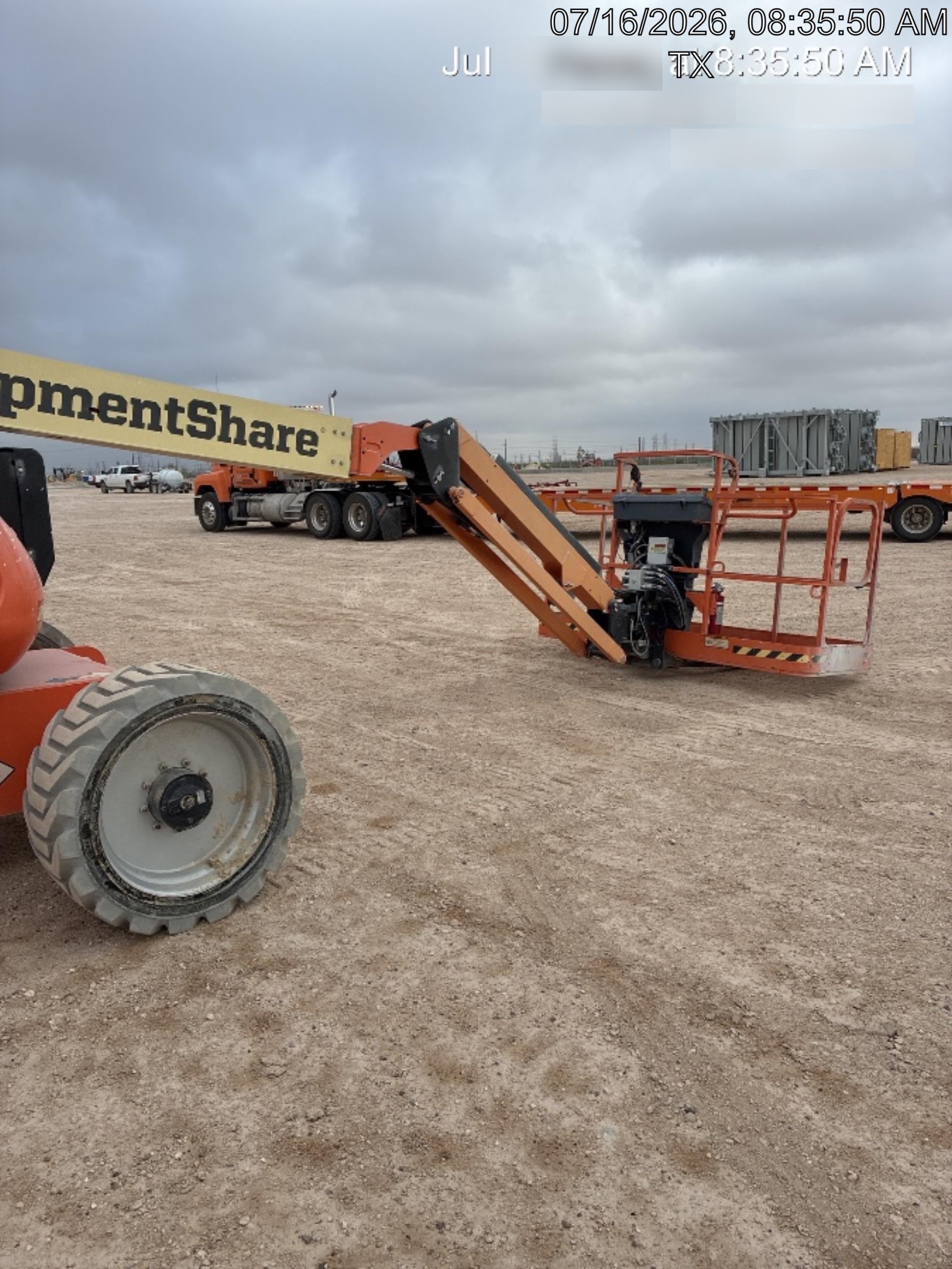 2023 JLG 600AJ