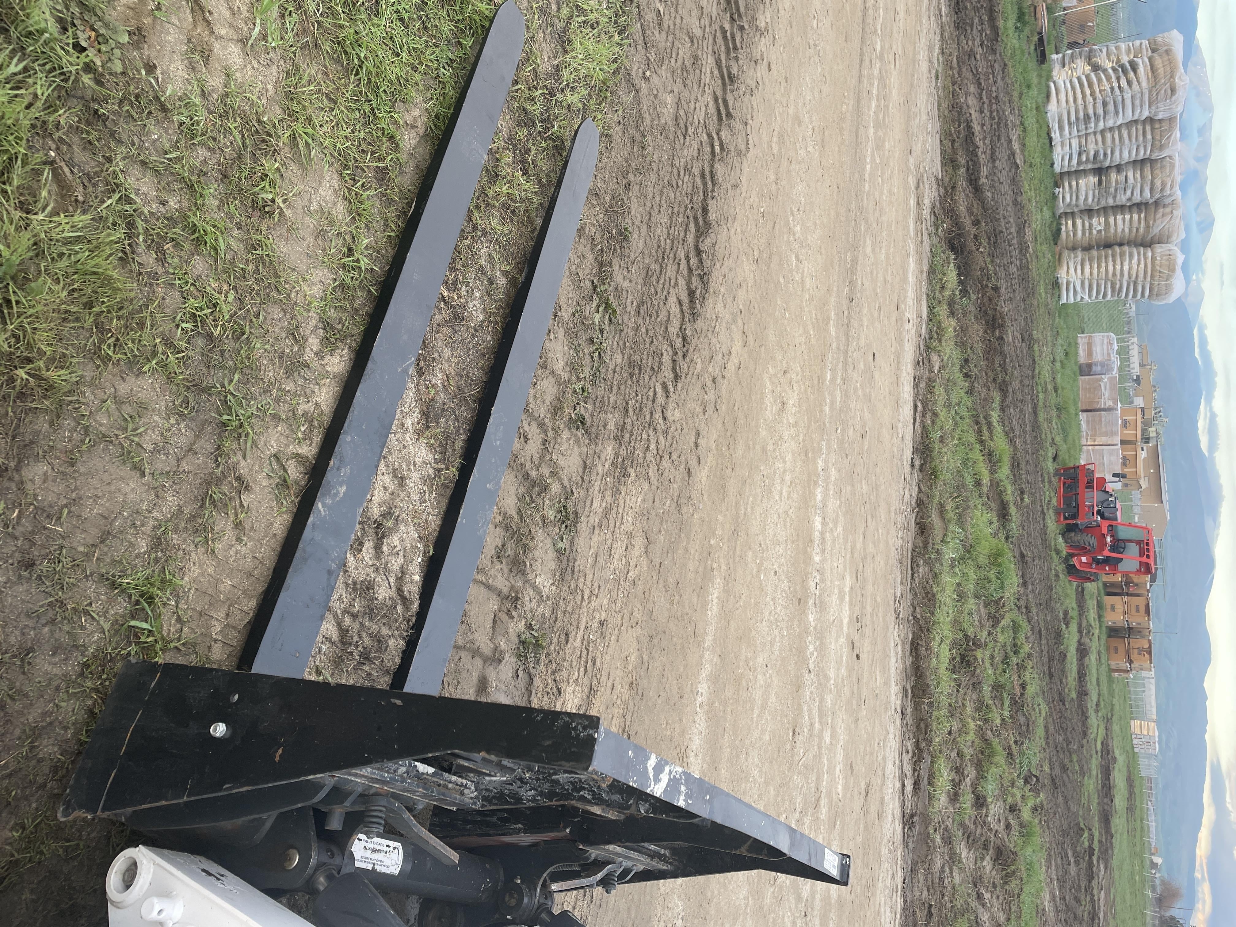 2022 ARROW MATERIAL HANDLING FS5100CB - 72"