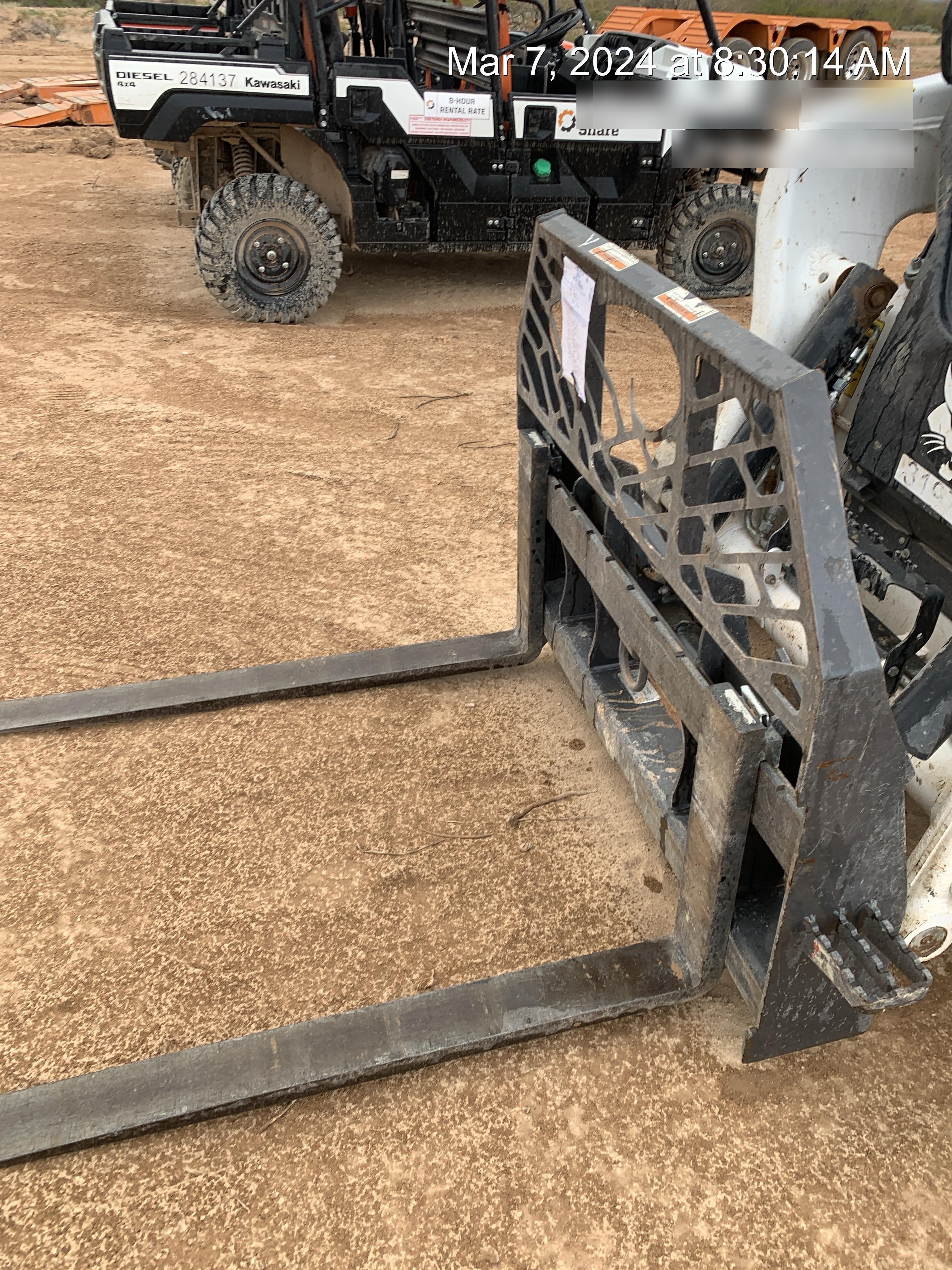 2022 ARROW MATERIAL HANDLING 48" Pallet Forks - Arrow