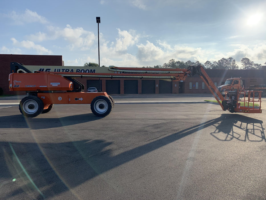 2021 JLG 1200SJP