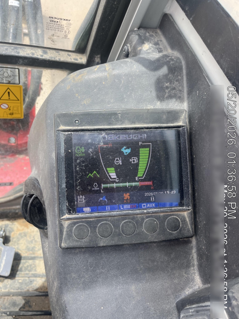 2021 TAKEUCHI TB235-2CR