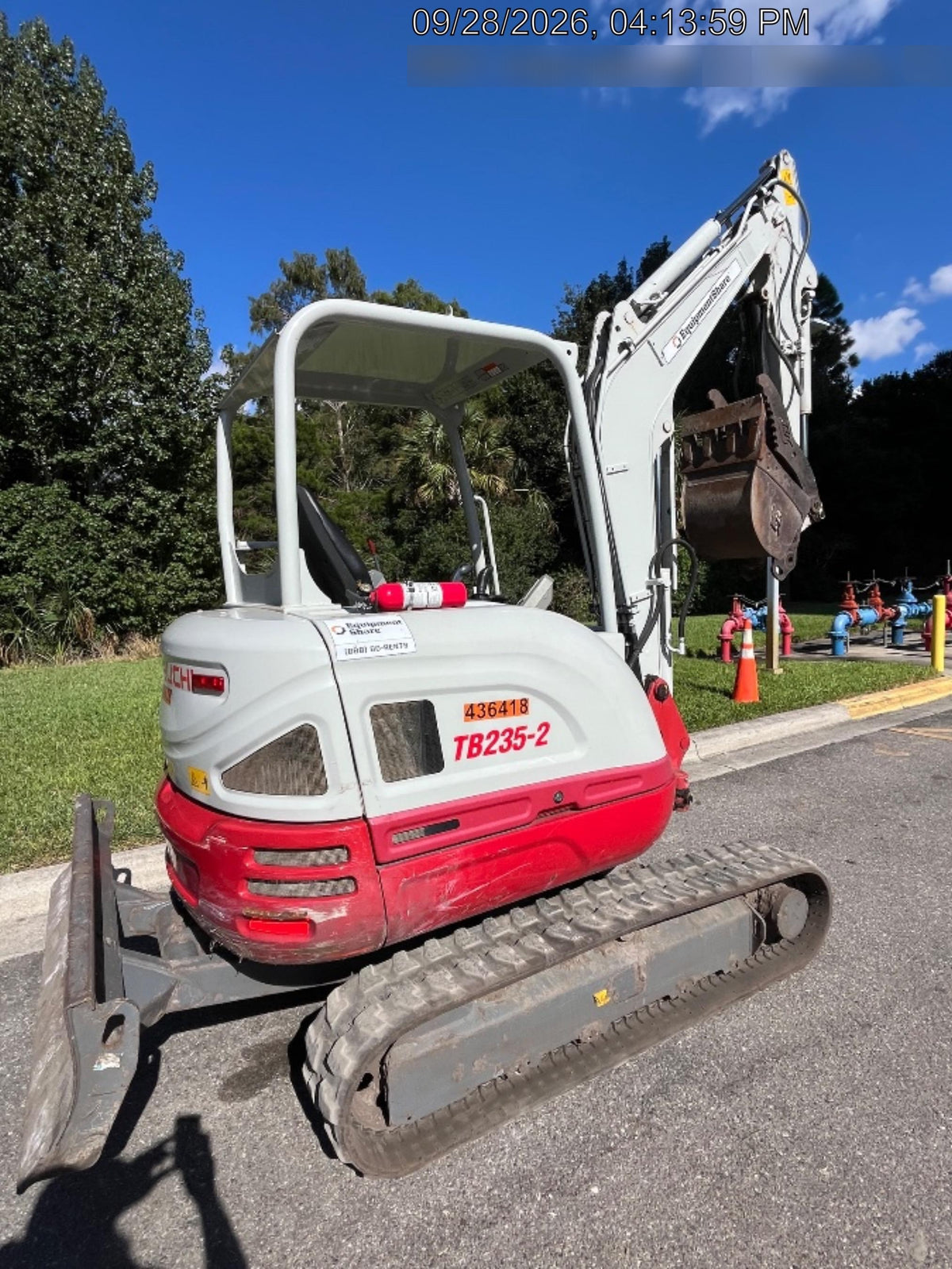 2024 TAKEUCHI TB235-2R