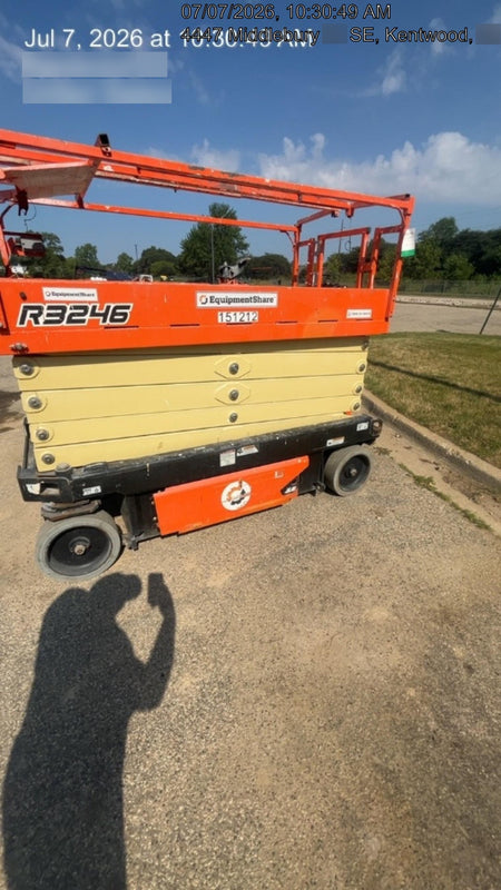 2021 JLG R3246