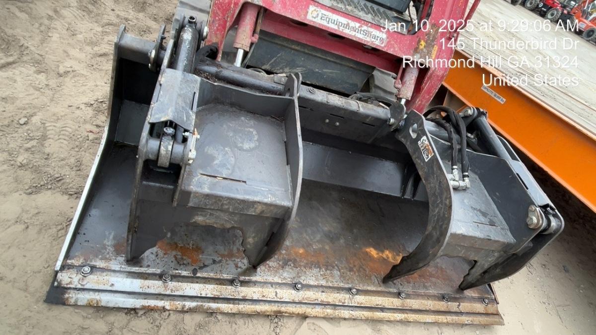 2020 PALADIN 76" Scrap Grapple Bucket - Paladin