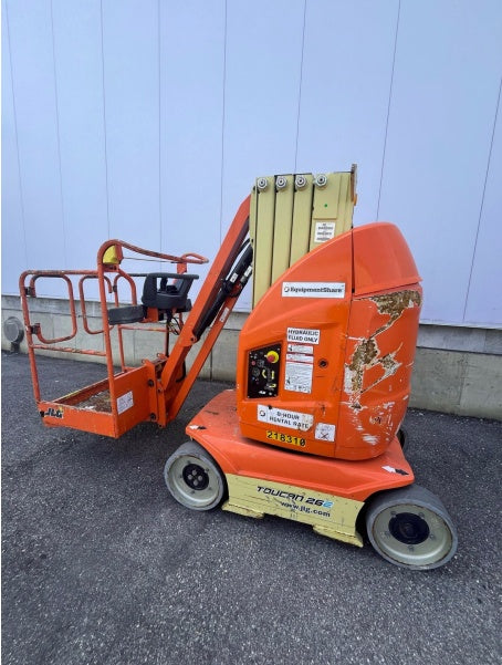 2022 JLG 26E