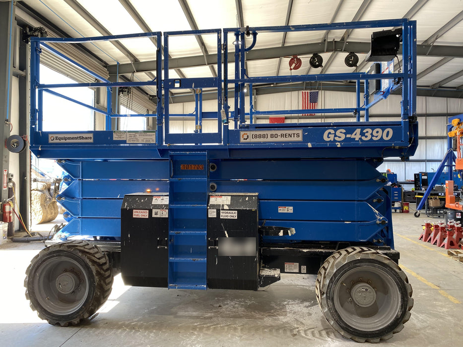 2020 GENIE GS-4390 RT