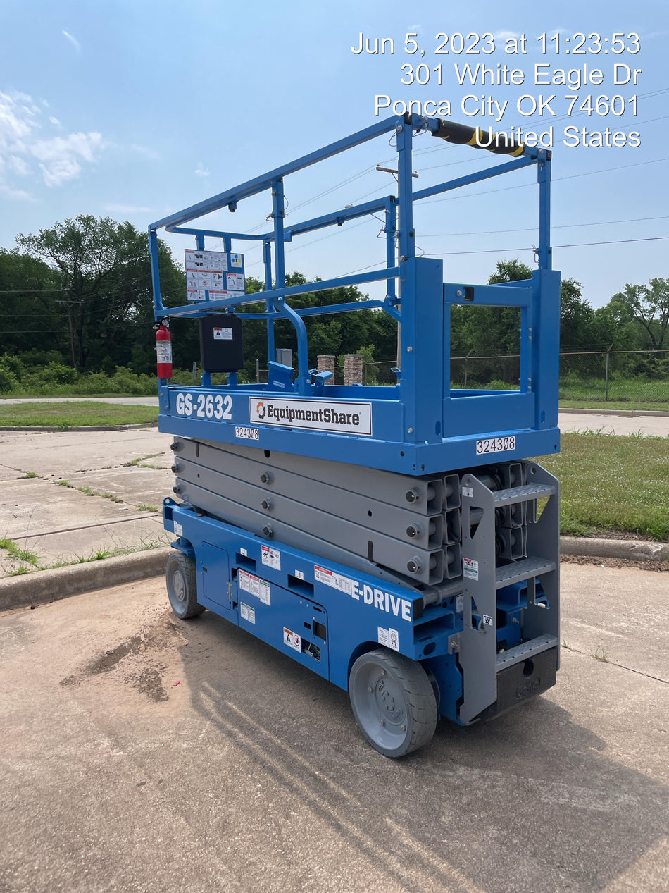 2023 GENIE GS-2632